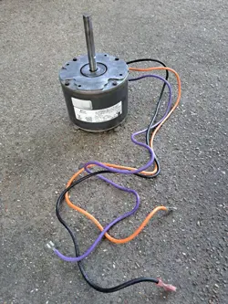 EMERSON  1/10HP MOTOR K48HXEYG-3640 / 208-230V, 1 PH, 1075 RPM / 56L3301