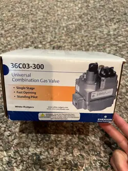 WHITE-RODGERS EMERSON 24V UNIVERSAL COMBINATION GAS VALVE 36C03-300