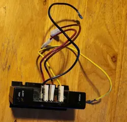 OEM EMERSON 543-0032-00 COMFORT ALERT CONTROL BOARD HVAC USED