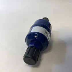 EK 033