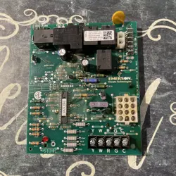 AMANA EMERSON PCBBF136