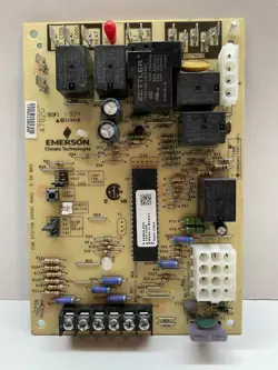 EMERSON 50A56-956 4702G 150-1095 FURNACE CONTROL BOARD