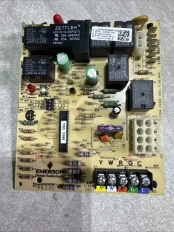 AMANA EMERSON PCBBF122