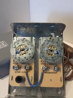 RARE WHITE RODGERS EMERSON 11B20-4 HOT WATER CONTROL NEW NO BOX DISCONTINUED