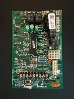 TRANE EMERSON 50V51-507-90 D156245P01 CNT06015 FURNACE CONTROL BOARD