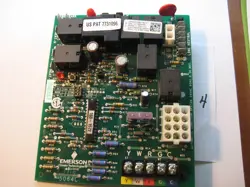 RECLAIMED EMERSON CLIMATE TECHNOGIES FURNACE AUTO IGNITION CONTROL 1210981090082