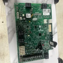 EMERSON TRANE FURNACE CONTROL BOARD 50C63M-495-03 D802689P01 CNT 06671