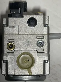 GAS VALVE