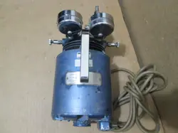 PORTABLE VACUUM