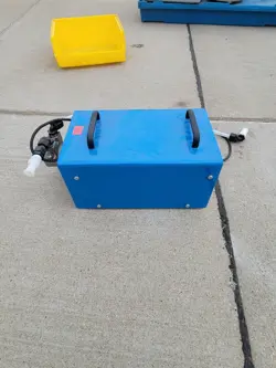 4V