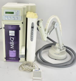 MILLIPORE MILLI-Q GRADIENT A10 (ZMQP6V0T1) LABORATORY WATER PURIFICATION SYSTEM
