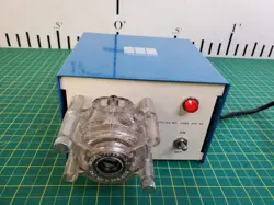 WATERS MILLIPORE XX80-200-00 PERISTALTIC PUMP W/ COLE-PARMER 7015 HEAD
