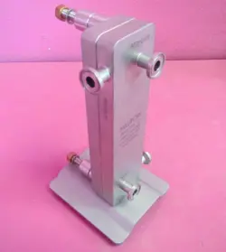 MINI CASSETTE HOLDER