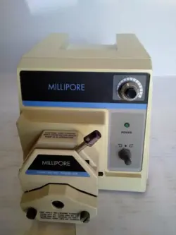 COLE MILLIPORE MASTERFLEX PERISTALTIC PUMP DRIVE EASY LOAD XX8200115