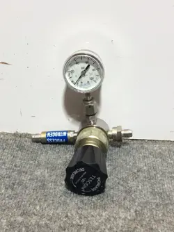 USED TESCOM REGULATOR 64-2662KA411 3500 PSI MAX, W/ GAUGE & MILLIPORE WG2FT1RR2