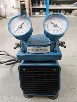 USED MILLIPORE VACUUM PUMP XX5500000 S/N 0192 FREE FAST SHIPPING