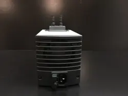 VACUUM PUMP WITH