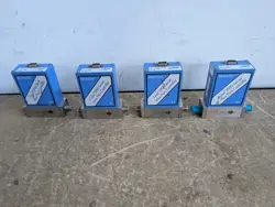 AS-IS LOT 4 MYKROLIS MASS FLOW CONTROLLER TYLAN 2900 SERIES *READ*