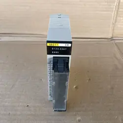 OMRON C200H-0D211 OUTPUT UNIT 24VDC