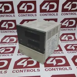 E5AX-LA | OMRON | TEMPERATURE CONTROLLER 100-240VAC 50/60HZ 15VA, USED