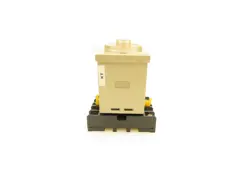RELAY SOCKET 100-240V