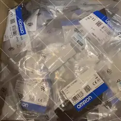 NEW SEALED OMRON V680-D1KP66T FREE SHIPPING