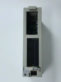AXIS