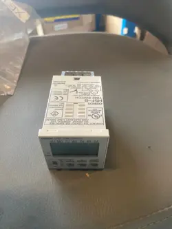 OMRON H5F-KB - TIME DELAY RELAY, PANEL MNT