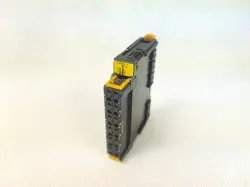 OMRON GRT1-OD8G-1 - PLC EXPANSION MODULE