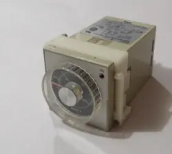 E5C2-R20K OMRON TEMPERATURE CONTROLLER E5C2R20K