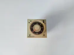 OMRON H3CR-A8EL TIMER