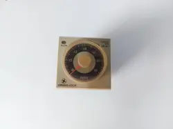 OMRON H3CR-H8L TIMER