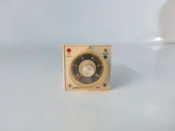 OMRON H3BA-305 TIMER 0-1.0 HRS