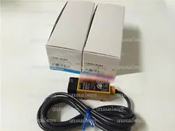 NEW 1PCS PHOTOELECTRIC SWITCH E3S-R2B4 OMRON