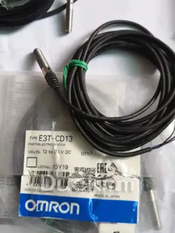 1PC OMRON E3T-CD13 PHOTOELECTRIC SWITCH E3TCD13 FAST SHIP