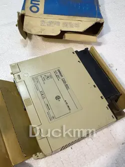 1PC OMRON C200H-AD001