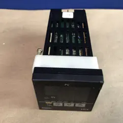OMRON E5CK-AA1-500 DIGITAL