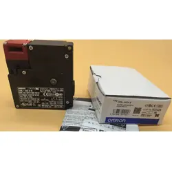 NEW OMRON GUARD LOCK SAFETY-DOOR SWITCH D4NL-4AFA-B ONE YEAR WARRANTY