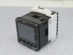 OMRON E5CC-QX3D5M-000 DIGITAL TEMPERATURE CONTROLLER T197163