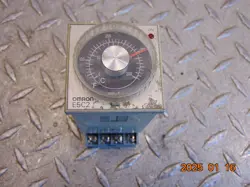 OMRON E5C2 TEMPERATURE CONTROLLER W SOCKET BASE