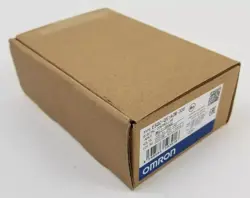 OMRON E5GC-QX1ACM-308 DIGITAL TEMPERATURE CONTROLLER PANEL MOUNT MULTI-RANGE NEW