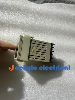OMRON E5CSV-R1KJ-W DIGITAL