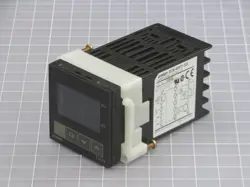 OMRON E5CN-R2MTC-500 DIGITAL TEMPERATURE CONTROLLER T244935