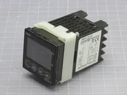 OMRON E5CN-HQ2 TEMPERATURE CONTROLLER T232794