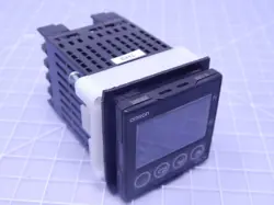 OMRON E5CN-Q2TD TEMPERATURE CONTROLLER T112794
