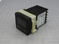 OMRON E5CN-R2MTC-500 TEMPERATURE CONTROLLER T206712