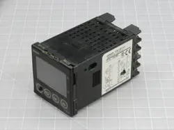 OMRON E5CN-R2MT-500 TEMPERATURE DIGITAL CONTROLLER T205707