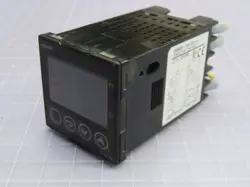 OMRON E5CN-R2MT-500 DIGITAL TEMPERATURE CONTROLLER T250165