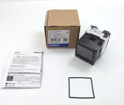 OMRON E5CC-RX3A5M-000 MULTI-RANGE DIGITAL TEMPERATURE CONTROLLER 100-240VAC 