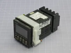 OMRON H5CXA11SD DIGITAL TIMER T232820